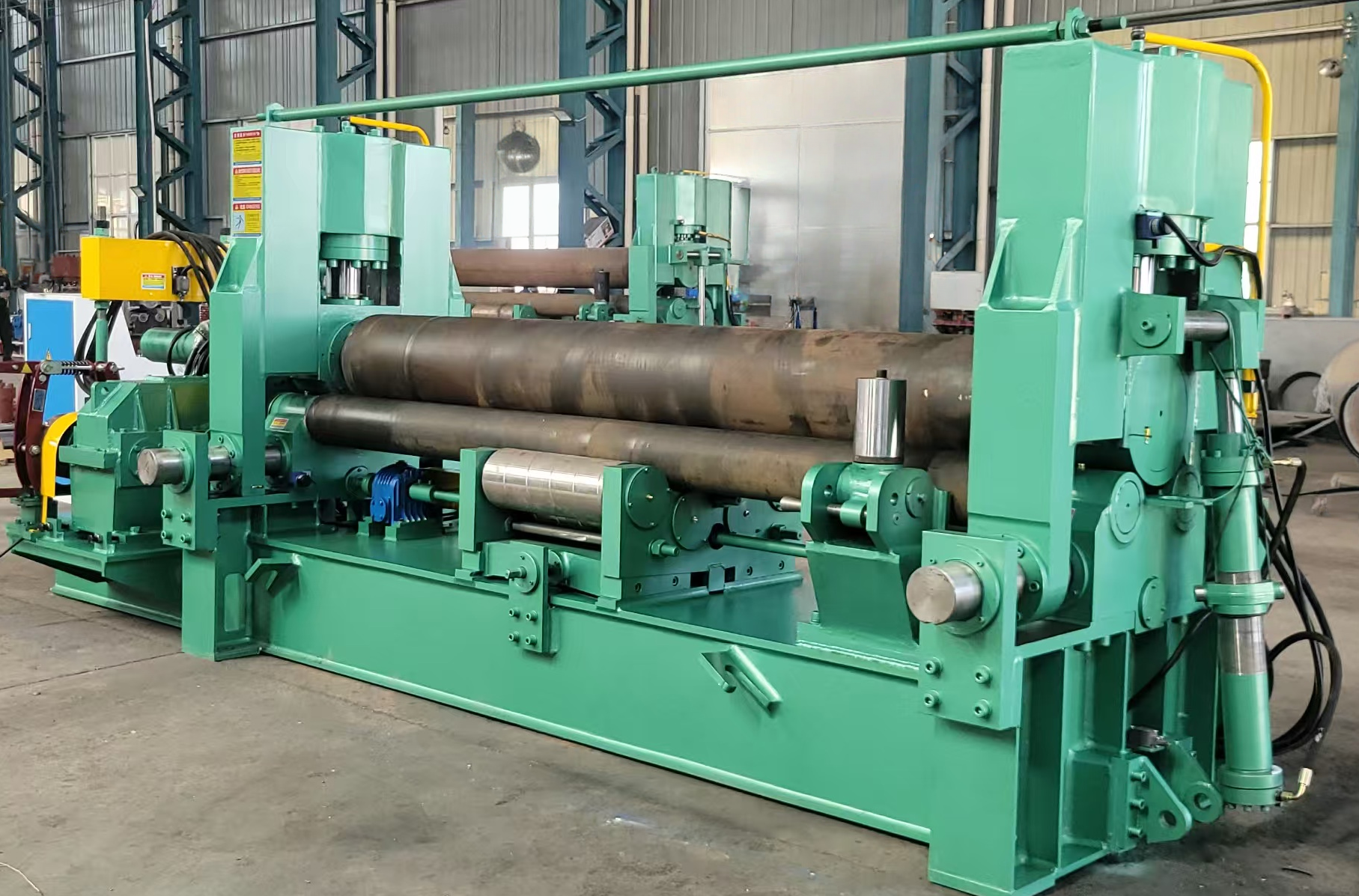 HT11S系列上輥萬能式卷板機(jī) HT11S系列上輥萬能式卷板機(jī)